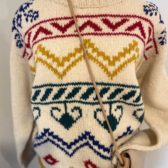 Vintage Hand-Knit Nordic Pullover – Women’s S/M – Bright Après-Ski Charm - Picture 2 of 8